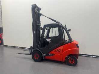 Wózki widłowe używane LINDE 393 H 25 D-02/600 DIESEL VIERRADFRONTSTAPLER (13005188)