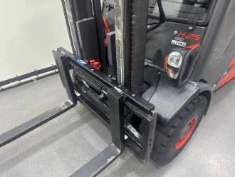 Wózki widłowe używane LINDE 393 H 25 D-02/600 DIESEL VIERRADFRONTSTAPLER (13005188)