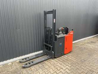 Wózki widłowe używane LINDE D12SP ELEKTRO HOCHHUBWAGENFAHRERSTAND (13067529) backdrop