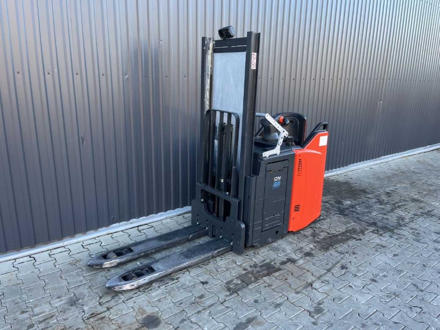 Wózki widłowe używane LINDE D12SP ELEKTRO HOCHHUBWAGENFAHRERSTAND (13069209)