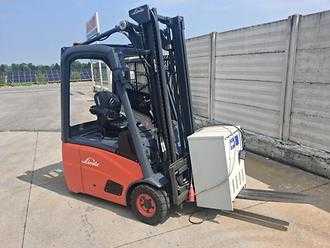 Wózki widłowe używane LINDE E 14 ELEKTRO DREIRADFRONTSTAPLER (13058774)