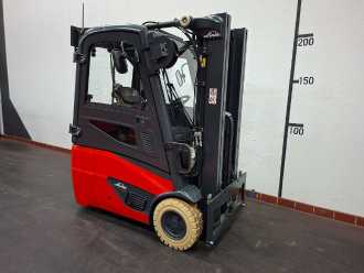 Wózki widłowe używane LINDE E 15 : 1,5t ELEKTRO DREIRADFRONTSTAPLER (13017130)