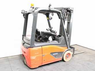 Wózki widłowe używane LINDE E 16-02 386 ELEKTRO DREIRADFRONTSTAPLER (13071738)