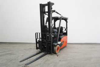 Wózki widłowe używane LINDE E 16 EVO 386-02 ELEKTRO DREIRADFRONTSTAPLER (13019352)