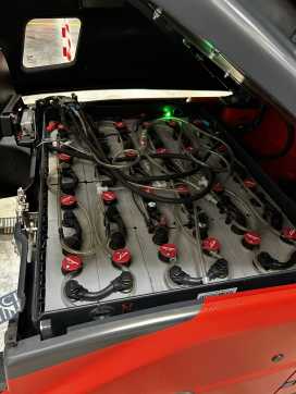 Wózki widłowe używane LINDE E 16 EVO ELEKTRO DREIRADFRONTSTAPLER (13073553)