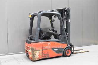 Wózki widłowe używane LINDE E 16 L - 02 /58121/ ELEKTRO DREIRADFRONTSTAPLER (13052411)