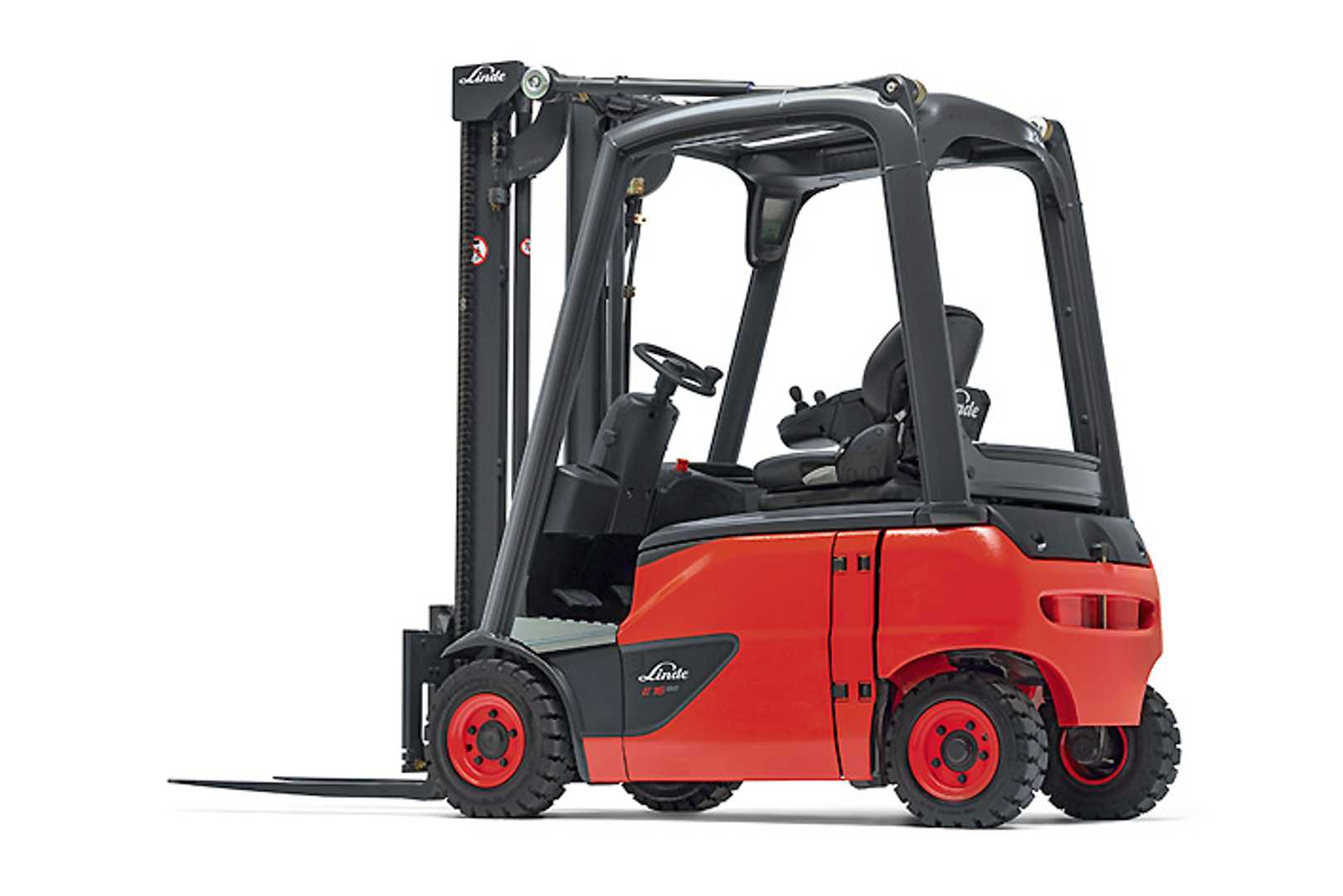 Wózki widłowe używane LINDE E 16 P EVO ELEKTRO VIERRADFRONTSTAPLER (13068220)