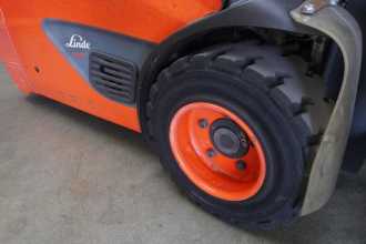Wózki widłowe używane LINDE E 18 L EVO 386-02 ELEKTRO DREIRADFRONTSTAPLER (13069482)