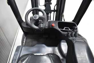 Wózki widłowe używane LINDE E 20 L - 02 /57493/ ELEKTRO DREIRADFRONTSTAPLER (13041116)