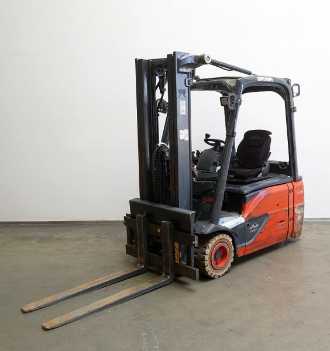 Wózki widłowe używane LINDE E 20 L EVO 386-02 ELEKTRO DREIRADFRONTSTAPLER (13062528) backdrop
