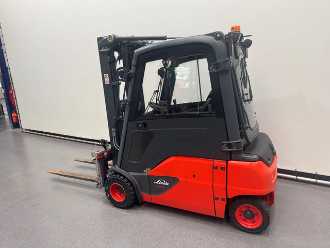 Wózki widłowe używane LINDE E 20 PL-02 ELEKTRO VIERRADFRONTSTAPLER (13071656)