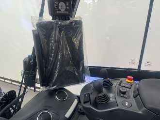 Wózki widłowe używane LINDE E 25-01 DEMO / AIRCO ELEKTRO VIERRADFRONTSTAPLER (13054801)