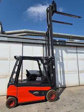 Wózki widłowe używane LINDE E 25 L ELEKTRO VIERRADFRONTSTAPLER (13025280)