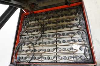 Wózki widłowe używane LINDE E 30/600 HL 387 ELEKTRO VIERRADFRONTSTAPLER (13074531)