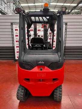 Wózki widłowe używane LINDE E 35 HL ELEKTRO VIERRADFRONTSTAPLER (13034701) backdrop