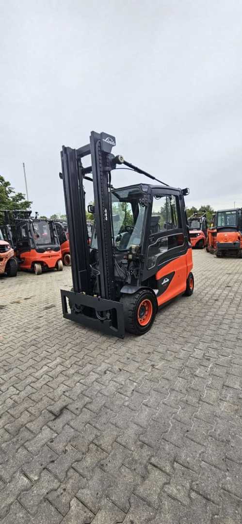 Wózki widłowe używane LINDE E 40 HL-01/600 ELEKTRO VIERRADFRONTSTAPLER (13027662)