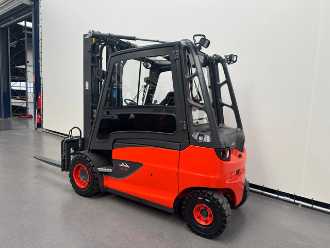 Wózki widłowe używane LINDE E 45 HL-01/600 ELEKTRO VIERRADFRONTSTAPLER (13057602)