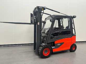 Wózki widłowe używane LINDE E 45 HL-01/600 ELEKTRO VIERRADFRONTSTAPLER (13057602)