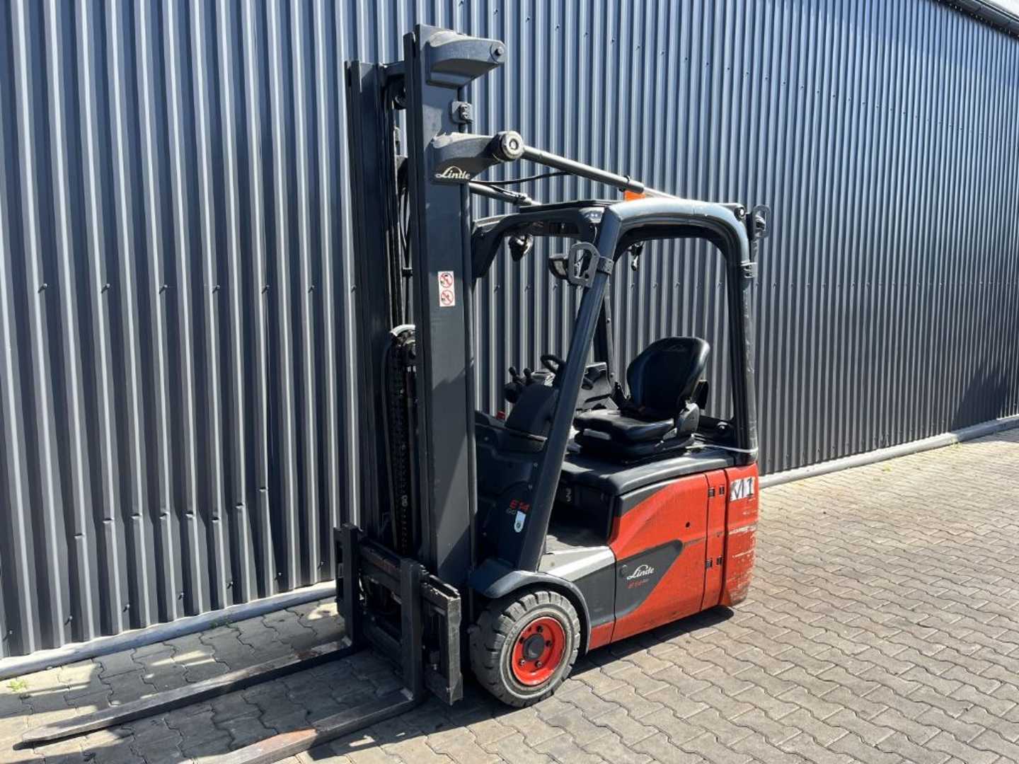 Wózki widłowe używane LINDE E14-02 ELEKTRO DREIRADFRONTSTAPLER (13062472)