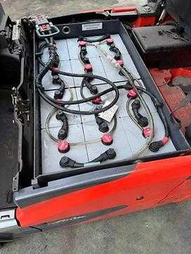 Wózki widłowe używane LINDE E15-02 Evo ELEKTRO DREIRADFRONTSTAPLER (13057516)