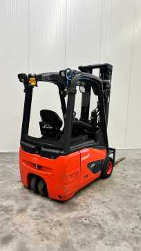 Wózki widłowe używane LINDE E15 ELEKTRO DREIRADFRONTSTAPLER (13065534)