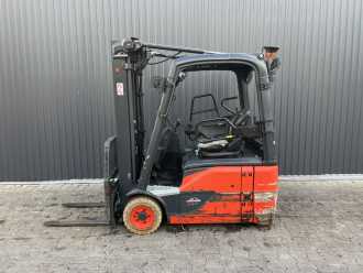 Wózki widłowe używane LINDE E16-02 ELEKTRO DREIRADFRONTSTAPLER (13070225)