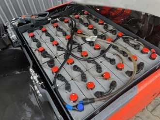 Wózki widłowe używane LINDE E16-02 ELEKTRO DREIRADFRONTSTAPLER (13070228)