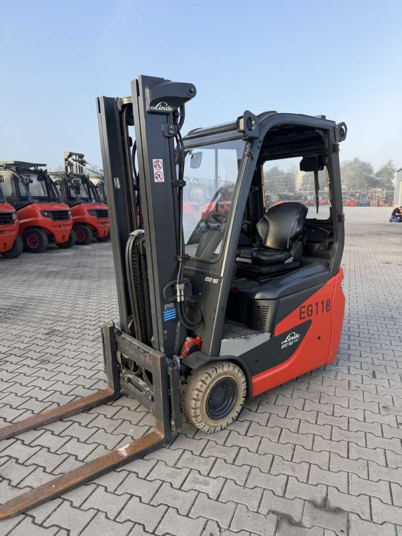 Wózki widłowe używane LINDE E16-02 ELEKTRO DREIRADFRONTSTAPLER (13071241)