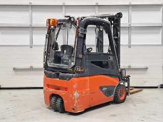 Wózki widłowe używane LINDE E16 -02 ELEKTRO DREIRADFRONTSTAPLER (13074792)