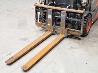 Wózki widłowe używane LINDE E16 -02 ELEKTRO DREIRADFRONTSTAPLER (13074792)