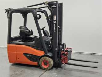 Wózki widłowe używane LINDE E16 ELEKTRO VIERRADFRONTSTAPLER (13032573) backdrop