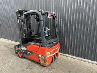 Wózki widłowe używane LINDE E16C-02 ELEKTRO DREIRADFRONTSTAPLER (13036279)
