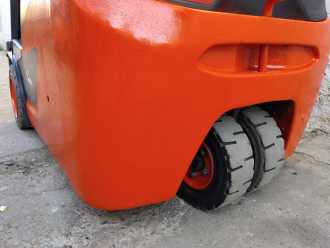 Wózki widłowe używane LINDE E16C ELEKTRO DREIRADFRONTSTAPLER (13047686)
