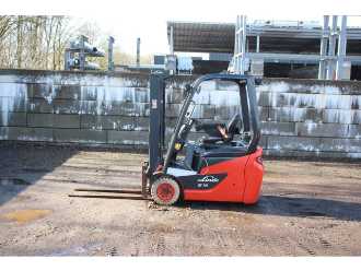 Wózki widłowe używane LINDE E16C ELEKTRO VIERRADFRONTSTAPLER (13041169)