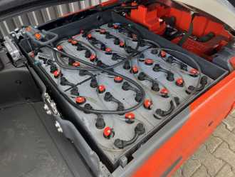 Wózki widłowe używane LINDE E16P-02 ELEKTRO VIERRADFRONTSTAPLER (13070231)