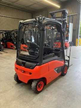 Wózki widłowe używane LINDE E16P ELEKTRO VIERRADFRONTSTAPLER (13067059)