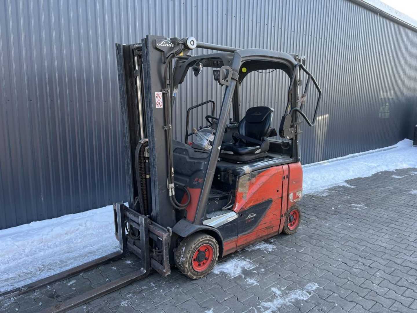 Wózki widłowe używane LINDE E16PH-02 ELEKTRO VIERRADFRONTSTAPLER (12941086)