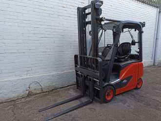 Wózki widłowe używane LINDE E16PH-02 ELEKTRO VIERRADFRONTSTAPLER (13035640)