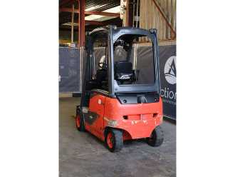 Wózki widłowe używane LINDE E16PH-02 ELEKTRO VIERRADFRONTSTAPLER (13041263)