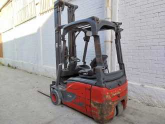 Wózki widłowe używane LINDE E18-02 EVO Driv ELEKTRO DREIRADFRONTSTAPLER (13067319)