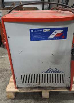 Wózki widłowe używane LINDE E18L-00 ELEKTRO DREIRADFRONTSTAPLER (13062202)