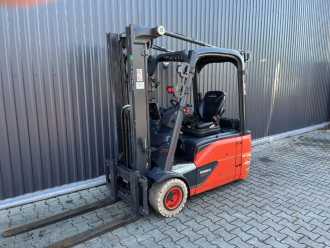 Wózki widłowe używane LINDE E20L-02 ELEKTRO DREIRADFRONTSTAPLER (13075446) backdrop