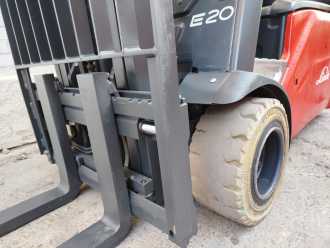 Wózki widłowe używane LINDE E20L ELEKTRO DREIRADFRONTSTAPLER (13073888)