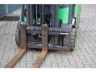 Wózki widłowe używane LINDE E20PH-02 ELEKTRO VIERRADFRONTSTAPLER (13041378)