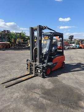 Wózki widłowe używane LINDE E20PL-02 ELEKTRO VIERRADFRONTSTAPLER (13071209) backdrop