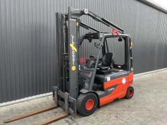 Wózki widłowe używane LINDE E25L-01 ELEKTRO VIERRADFRONTSTAPLER (12958810) backdrop