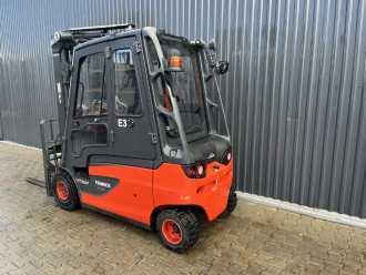 Wózki widłowe używane LINDE E25L-02 ELEKTRO VIERRADFRONTSTAPLER (13069222)