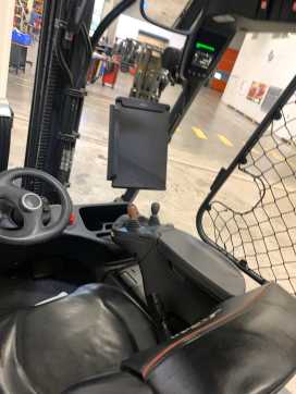 Wózki widłowe używane LINDE E25L ELEKTRO VIERRADFRONTSTAPLER (13072814)