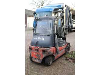 Wózki widłowe używane LINDE E30/02 ELEKTRO VIERRADFRONTSTAPLER (13041335)