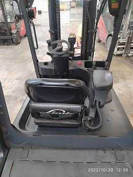 Wózki widłowe używane LINDE E30/600 H ELEKTRO VIERRADFRONTSTAPLER (12960561)